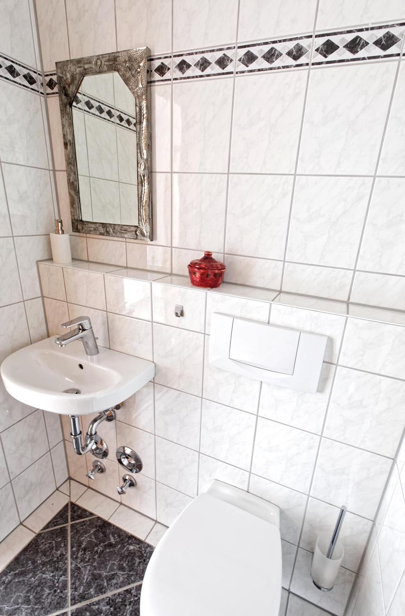 Grosszuegiges Helles Penthouse -Komplette Etage- Mit Balkon Und Stellplatz In Ruhiger Lage Кульмбах Экстерьер фото