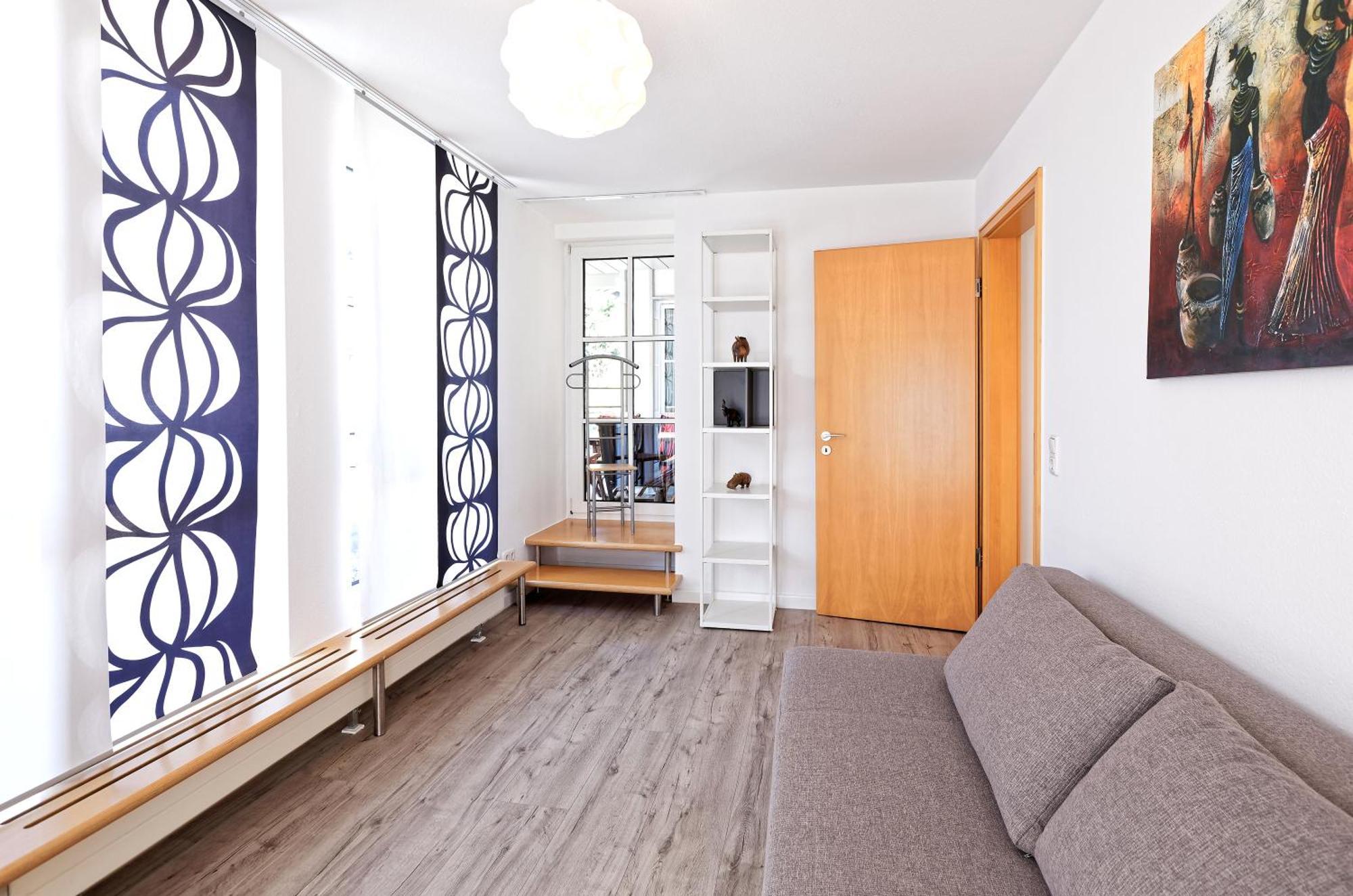 Grosszuegiges Helles Penthouse -Komplette Etage- Mit Balkon Und Stellplatz In Ruhiger Lage Кульмбах Экстерьер фото