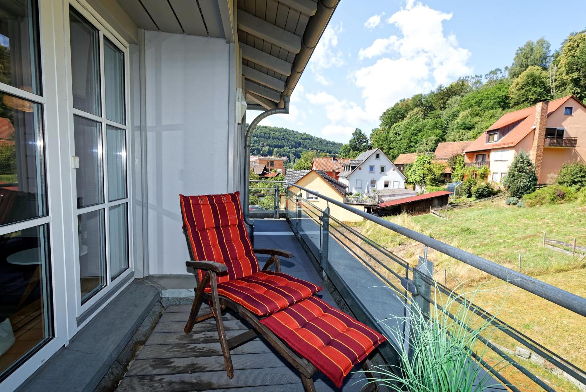 Grosszuegiges Helles Penthouse -Komplette Etage- Mit Balkon Und Stellplatz In Ruhiger Lage Кульмбах Экстерьер фото