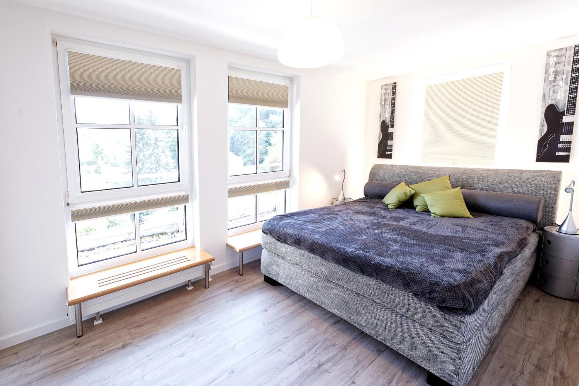 Grosszuegiges Helles Penthouse -Komplette Etage- Mit Balkon Und Stellplatz In Ruhiger Lage Кульмбах Экстерьер фото